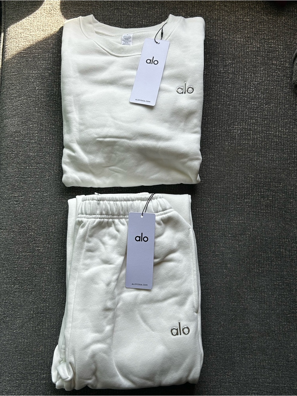 ALO Yoga Cream Sweatshirt & Joggers Set